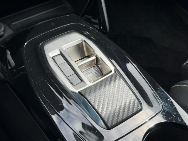 Peugeot 2008 image 1