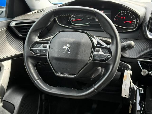 Peugeot 2008 image 4