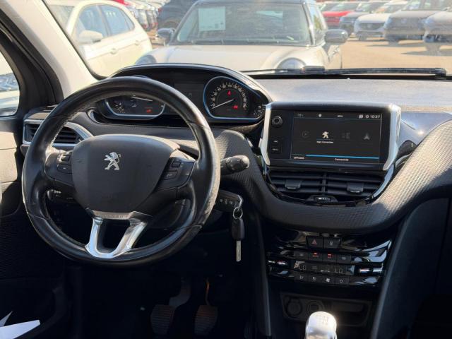 Peugeot 2008 image 6