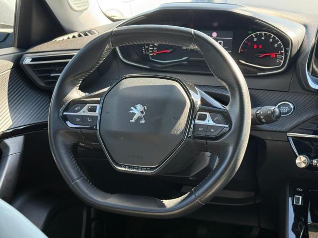 Peugeot 2008 image 9