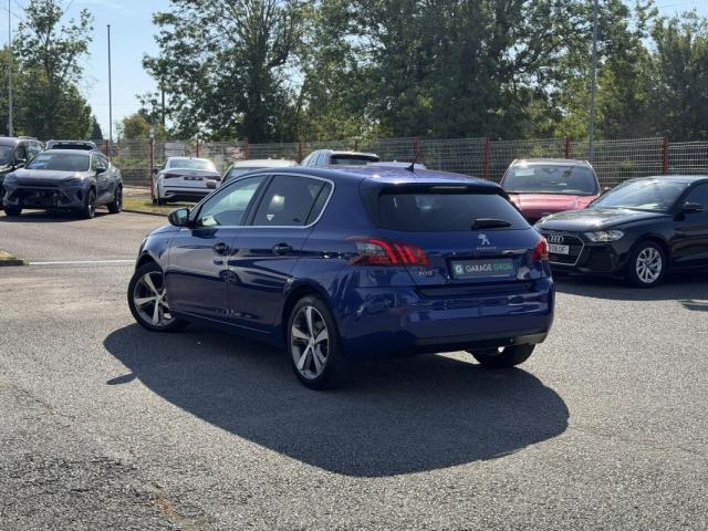 Peugeot 308 image 9