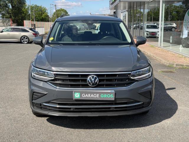 Volkswagen Tiguan image 8