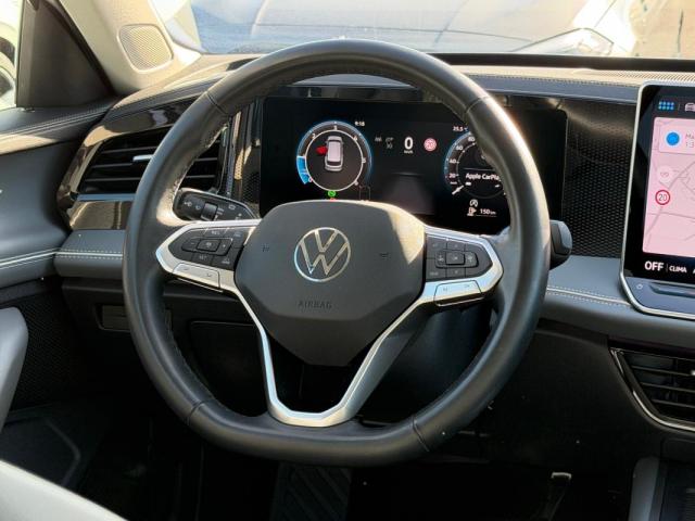 Volkswagen Passat image 4