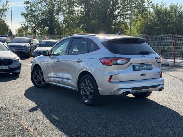 Ford Kuga image 8