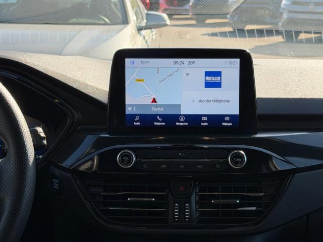 Ford Kuga image 6