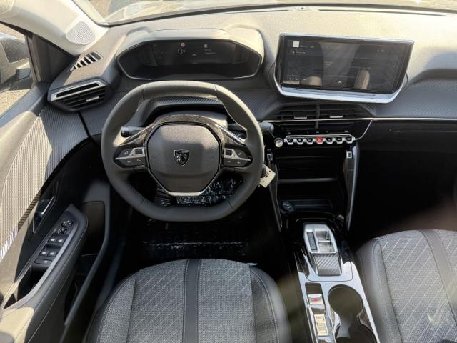 Peugeot 208 image 2