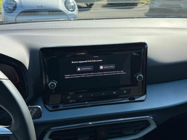Seat Arona image 2