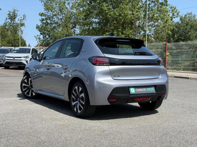 Peugeot 208 image 9