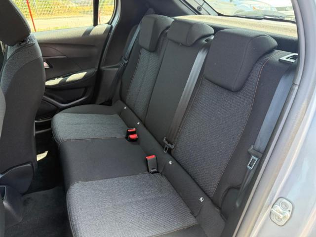 Peugeot 208 image 7