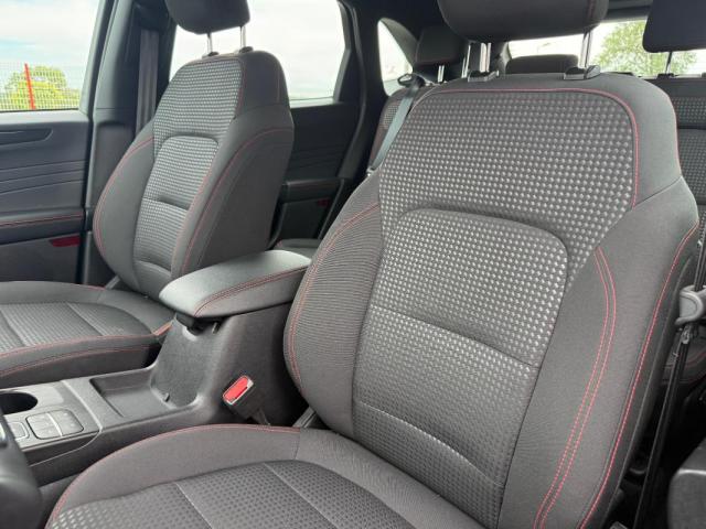 Ford Kuga image 4
