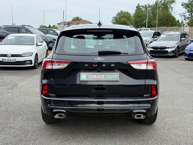 Ford Kuga image 6