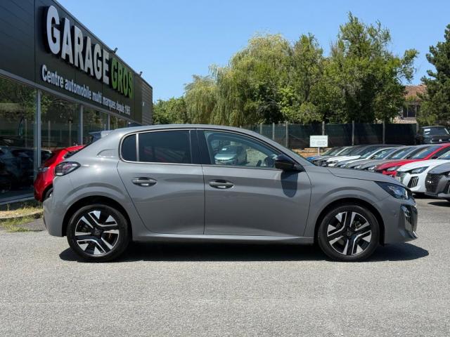 Peugeot 208 image 8