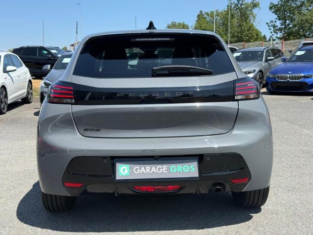 Peugeot 208 image 7