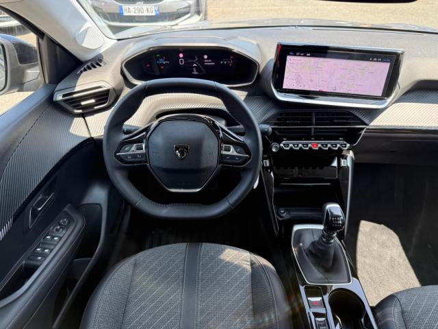 Peugeot 208 image 9