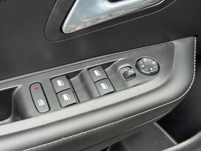 Peugeot 208 image 4