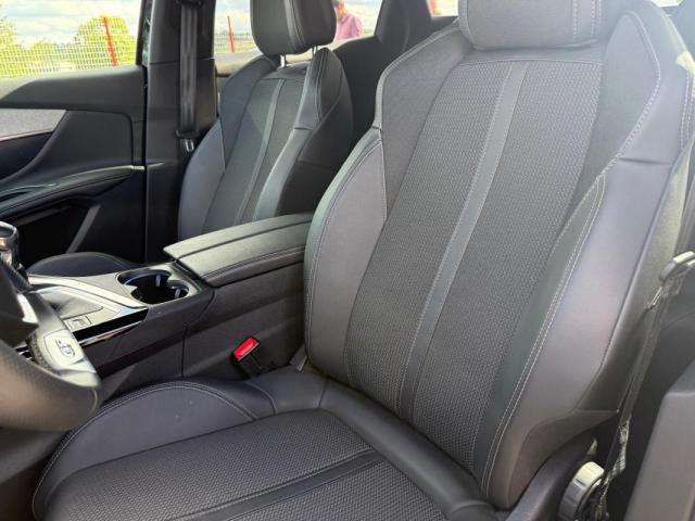 Peugeot 3008 image 9