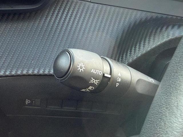 Peugeot 2008 image 1