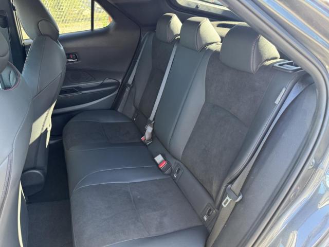Toyota C-Hr image 7