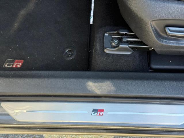 Toyota C-Hr image 3