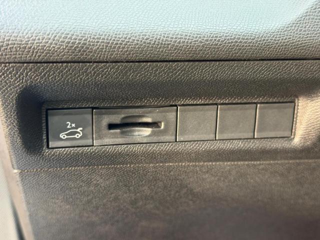 Peugeot 408 image 2