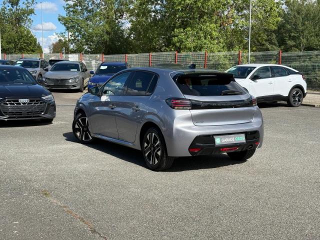 Peugeot 208 image 9