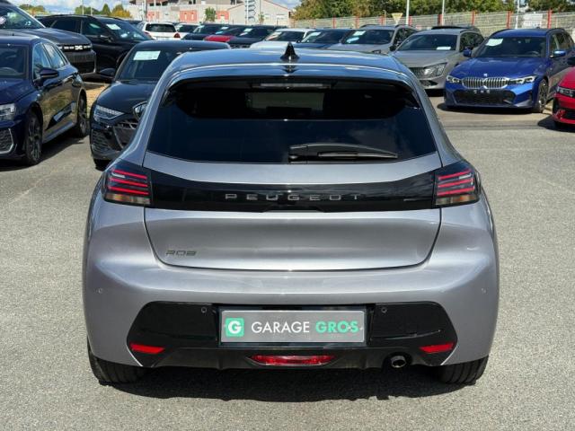 Peugeot 208 image 1