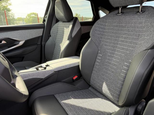 Peugeot 3008 image 2