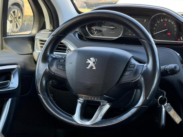 Peugeot 2008 image 7
