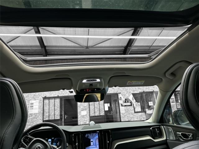 Volvo Xc60 image 3