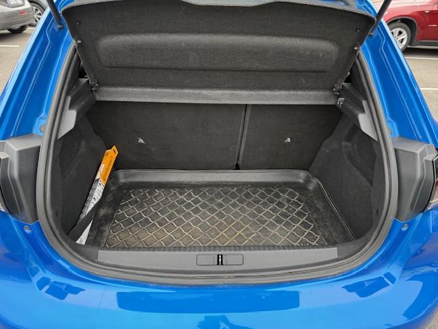 Peugeot 208 image 5