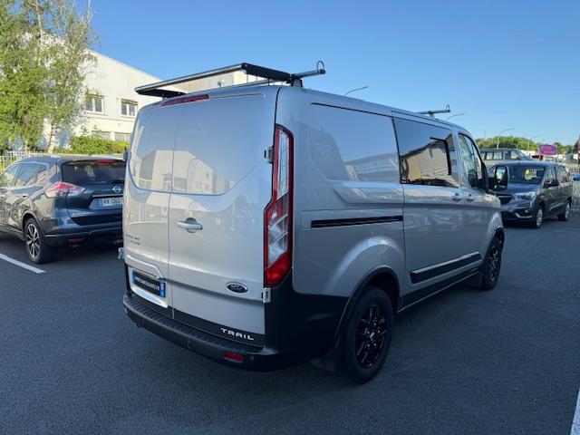 Ford Transit Custom image 2