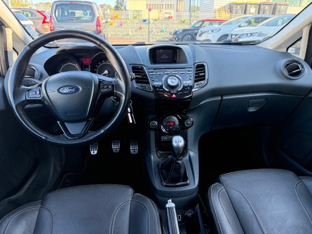 Ford Fiesta image 3