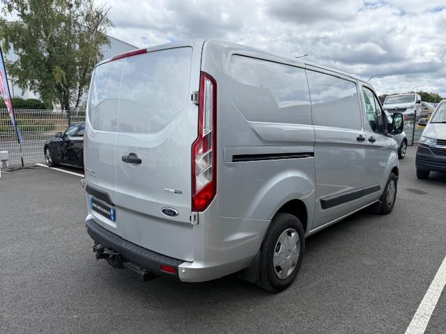 Ford Transit Custom image 8
