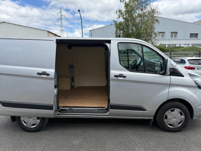 Ford Transit Custom image 2