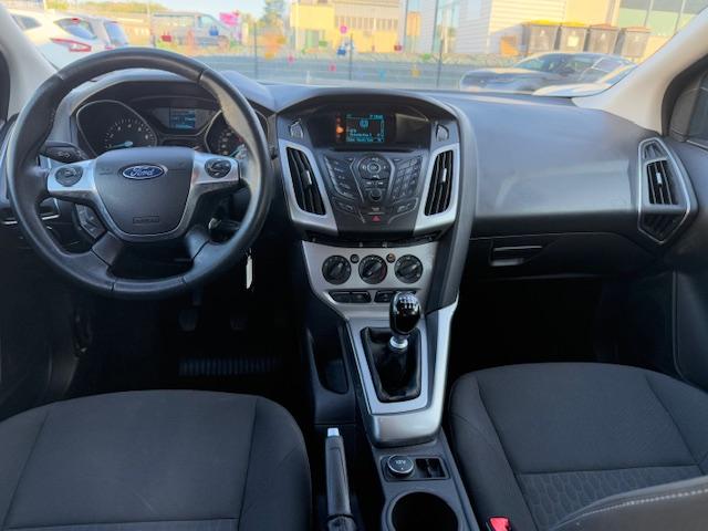 Ford Focus image 8