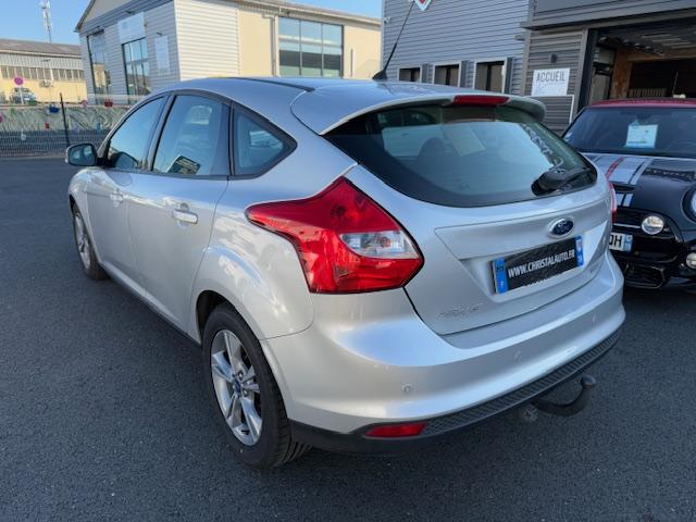 Ford Focus image 6