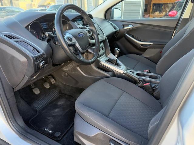 Ford Focus image 9