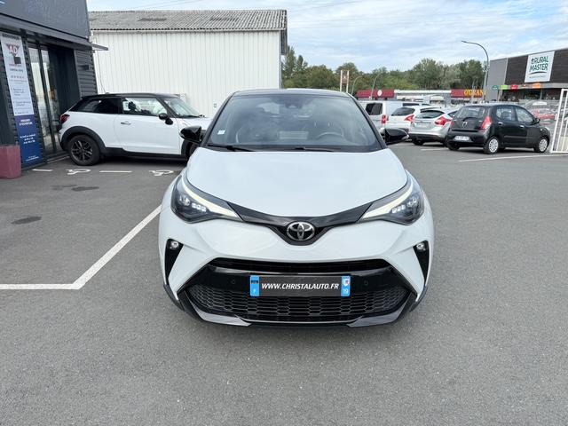 Toyota C-Hr image 9