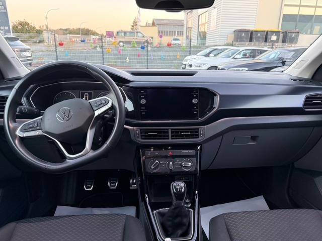 Volkswagen T-Cross image 3