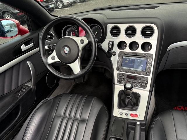 Alfa Romeo Spider image 3