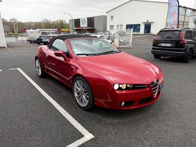 Alfa Romeo Spider image 8