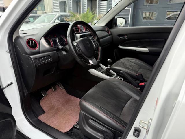 Suzuki Vitara image 6