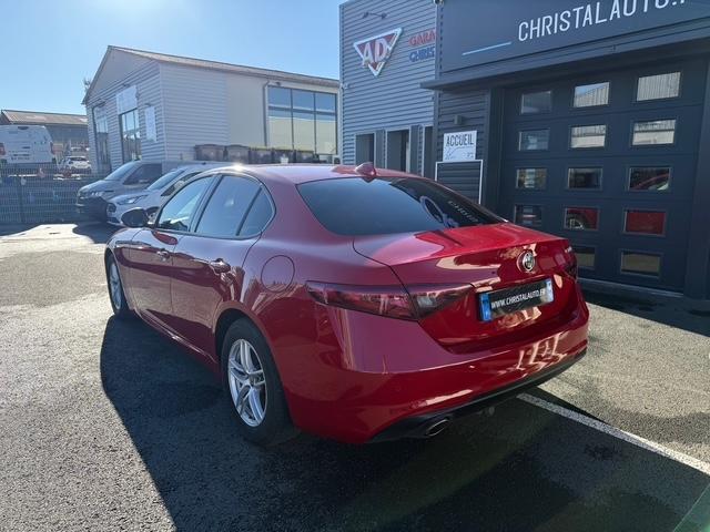 Alfa Romeo Giulia image 3