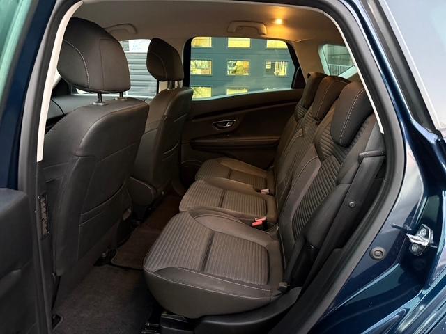 Renault Scénic image 1