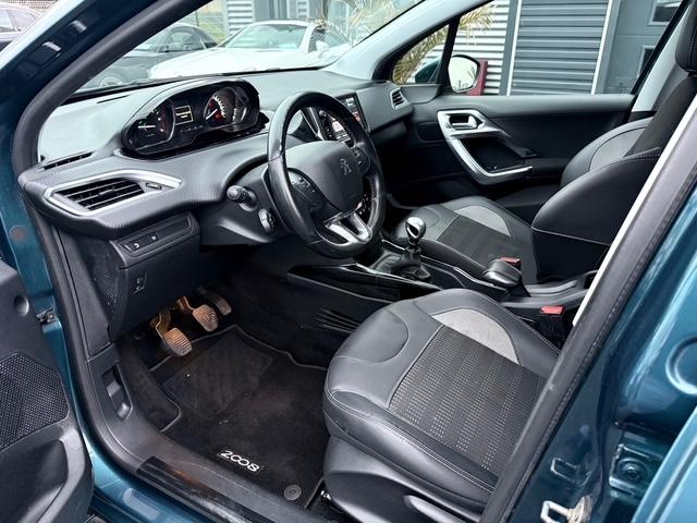 Peugeot 2008 image 8