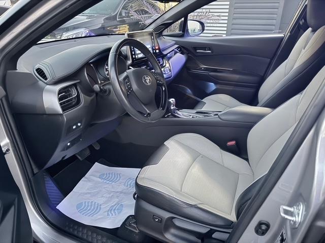 Toyota C-Hr image 8