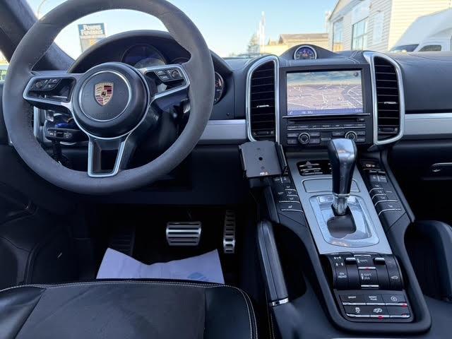Porsche Cayenne image 4