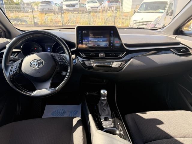 Toyota C-Hr image 9