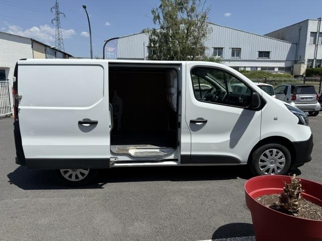 Renault Trafic image 1