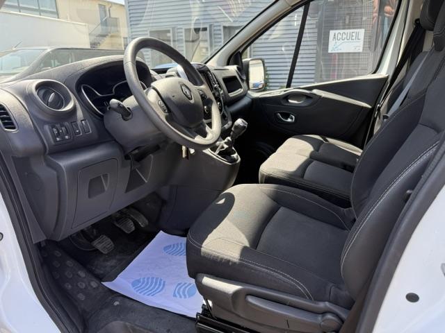 Renault Trafic image 7